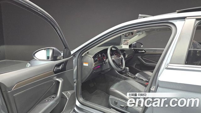 Volkswagen Jetta 2020 — photo 13