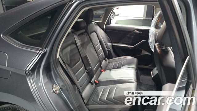 Volkswagen Jetta 2020 — photo 17