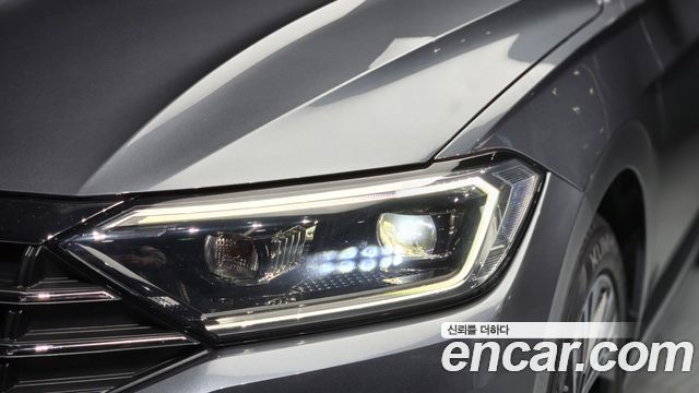Volkswagen Jetta 2020 — photo 8