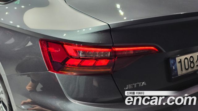 Volkswagen Jetta 2020 — photo 9