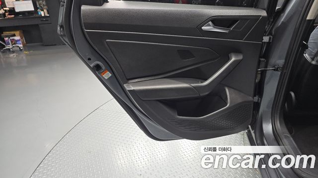 Volkswagen Jetta 2020 — photo 15
