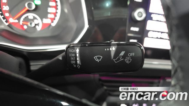 Volkswagen Jetta 2020 — photo 30