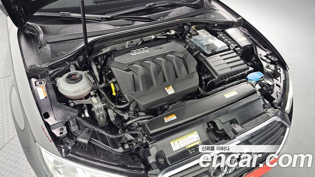 Audi A3 2018 — photo 6