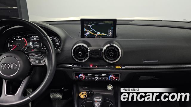 Audi A3 2018 — photo 19