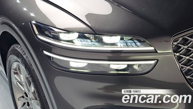 Genesis GV70 2024 — photo 8