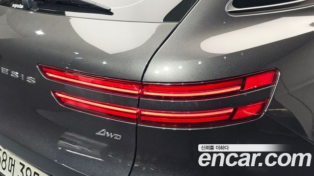 Genesis GV70 2024 — photo 9