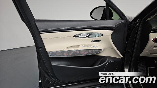 Genesis GV70 2024 — photo 14