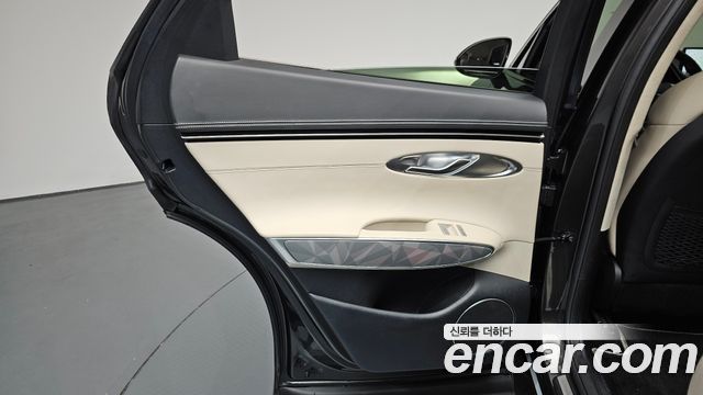 Genesis GV70 2024 — photo 15
