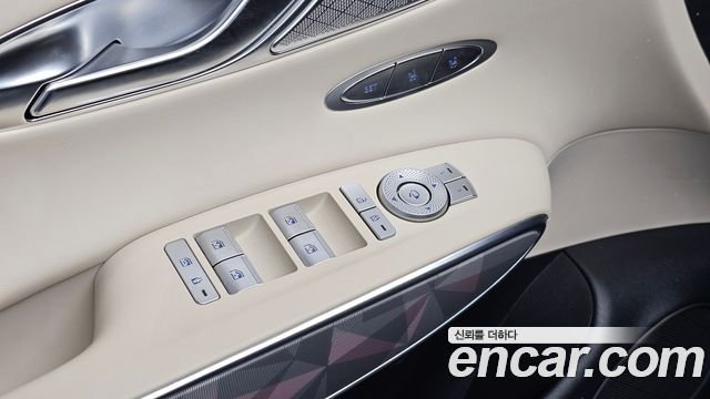 Genesis GV70 2024 — photo 30