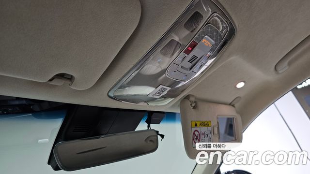 Genesis GV70 2024 — photo 31