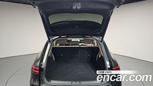 Genesis GV70 2024 — photo 32