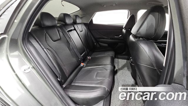 Hyundai AVANTE 2023 — photo 11