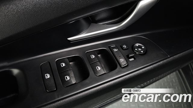 Hyundai AVANTE 2023 — photo 16
