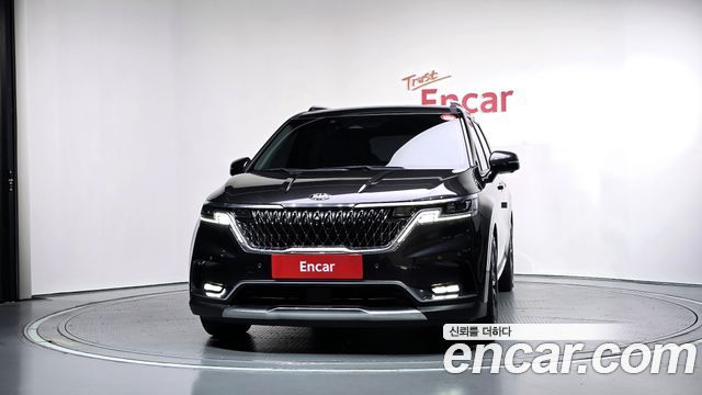 Kia Canival 2021 — photo 3