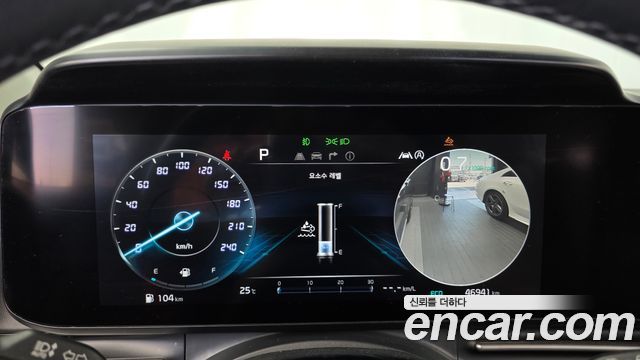 Kia Canival 2021 — photo 11