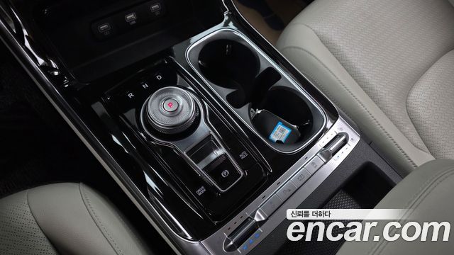 Kia Canival 2021 — photo 12