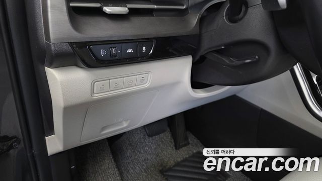 Kia Canival 2021 — photo 24