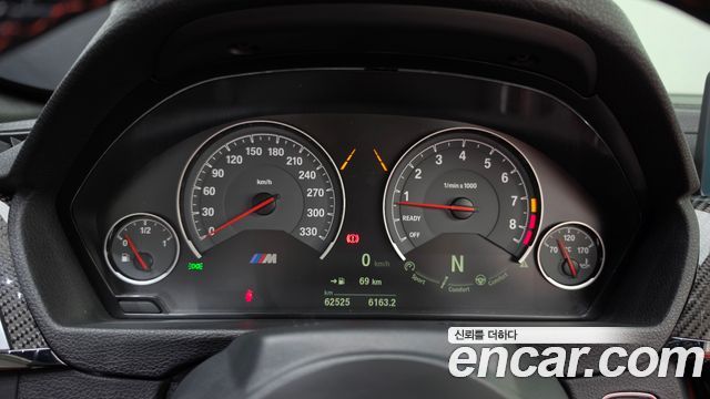 BMW M4 2018 — photo 11