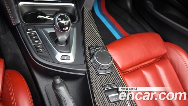 BMW M4 2018 — photo 12