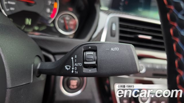 BMW M4 2018 — photo 27