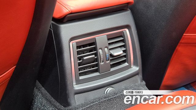 BMW M4 2018 — photo 28