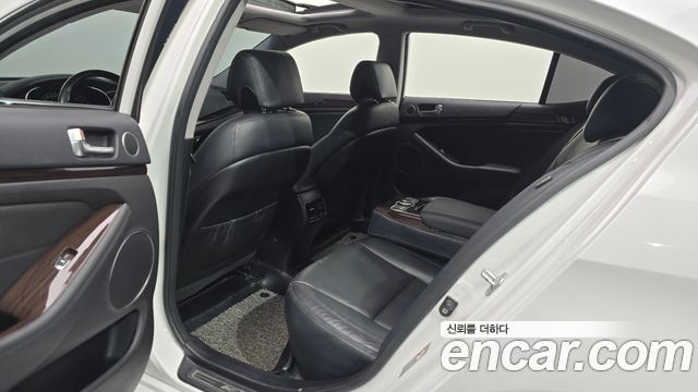 Kia K7 2015 — photo 17