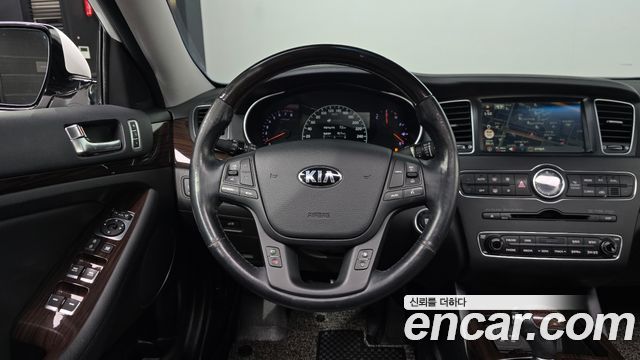 Kia K7 2015 — photo 18