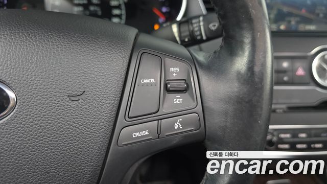 Kia K7 2015 — photo 24