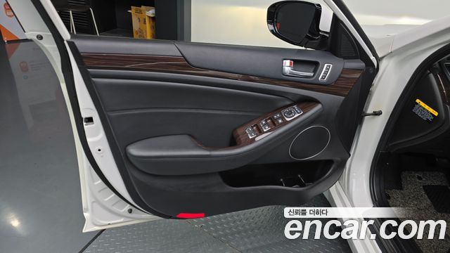 Kia K7 2015 — photo 14