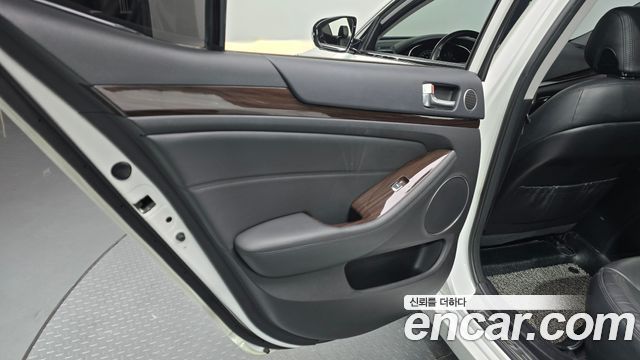 Kia K7 2015 — photo 15