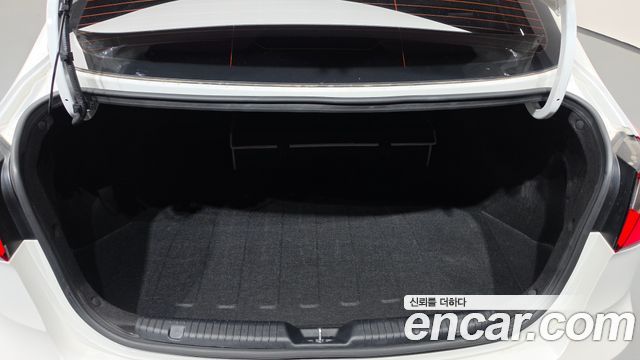 Kia K3 2015 — photo 16