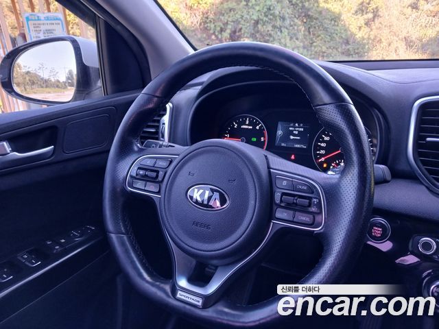 Kia Sportage 2016 — photo 9