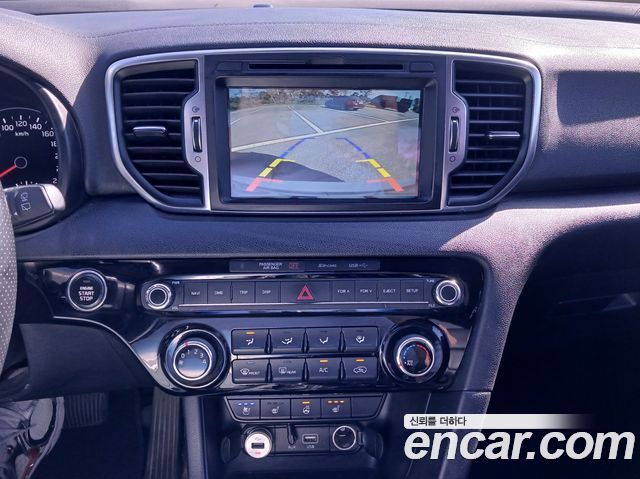 Kia Sportage 2016 — photo 11
