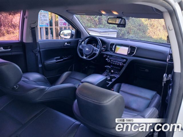 Kia Sportage 2016 — photo 17