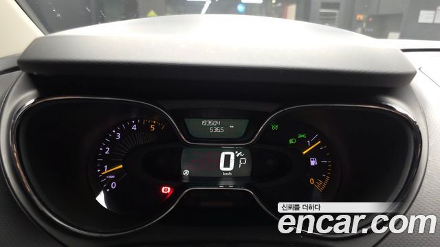Renault Korea QM3 2016 — photo 8