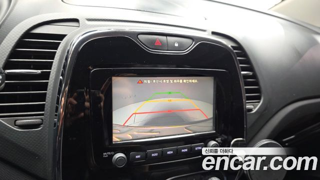 Renault Korea QM3 2016 — photo 15