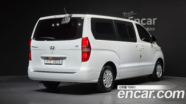 Hyundai Starex 2019 — photo 2