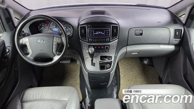 Hyundai Starex 2019 — photo 10