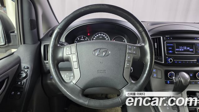 Hyundai Starex 2019 — photo 19