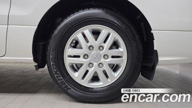 Hyundai Starex 2019 — photo 7