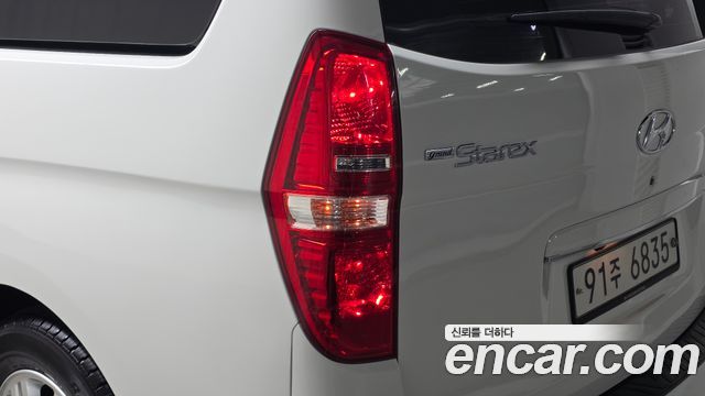 Hyundai Starex 2019 — photo 9