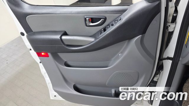 Hyundai Starex 2019 — photo 14