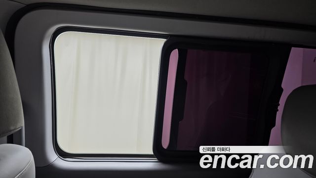 Hyundai Starex 2019 — photo 28
