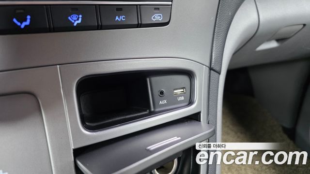Hyundai Starex 2019 — photo 30
