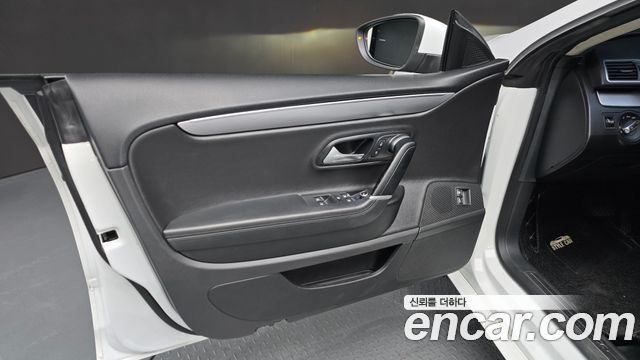 Volkswagen CC 2015 — photo 14