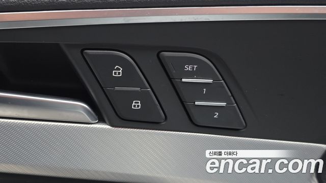 Audi A4 2018 — photo 19