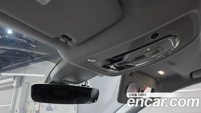 Audi A4 2018 — photo 28