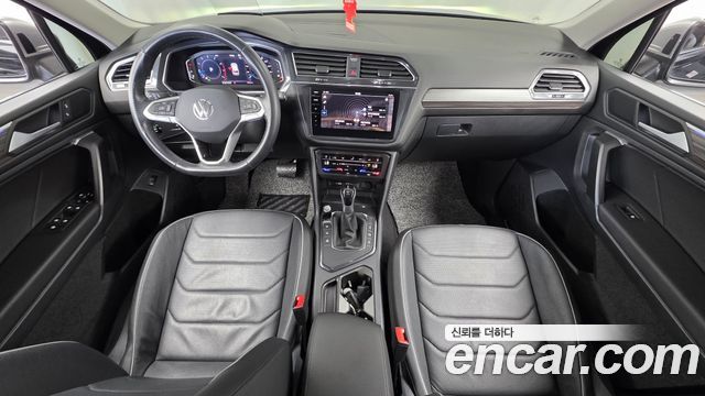 Volkswagen Tiguan 2023 — photo 10