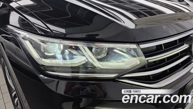 Volkswagen Tiguan 2023 — photo 8