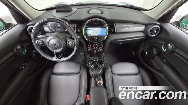 Mini Cooper 2021 — photo 10
